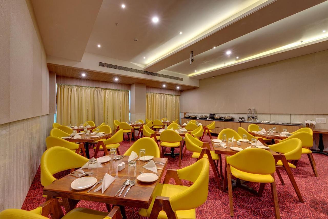 Viola Beacon Resort, Lonavala Eksteriør bilde