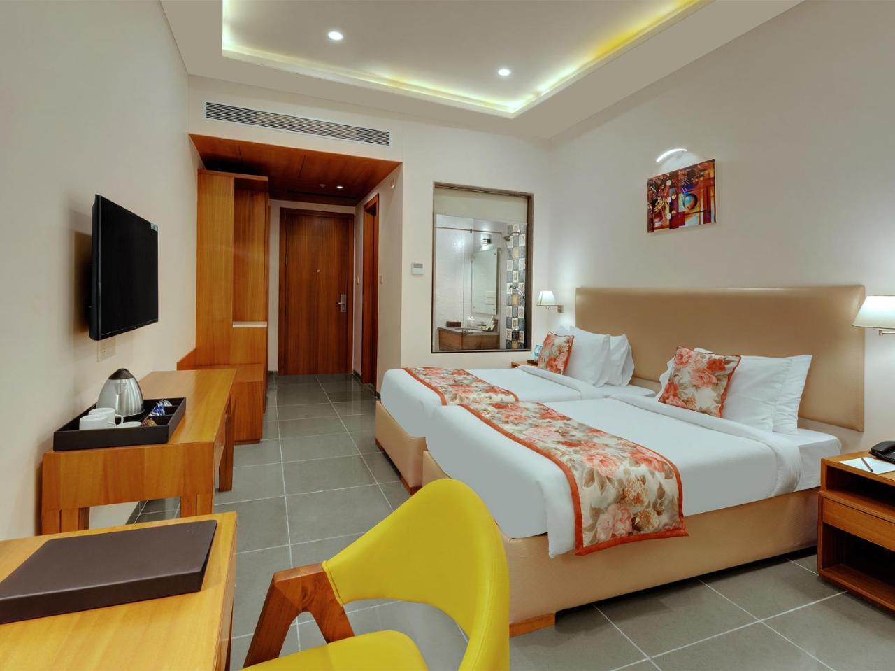 Viola Beacon Resort, Lonavala Eksteriør bilde